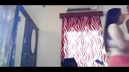 परिपक्व कुतिया ऊब लगता है तो वह युवा सेक्सी मूवी दिखाएं हिंदी में पड़ोसी