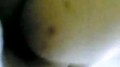 Pissing सेक्सी मूवी हिंदी इंग्लिश बिल्ली में बोतल