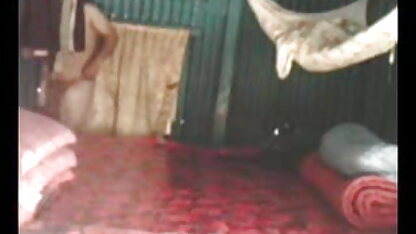 मारिया undressing से पहले कूद और chokes लंड सेक्सी एचडी मूवी हिंदी में