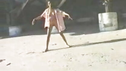 गर्म ब्लू सेक्सी फुल मूवी एचडी शरीर के साथ